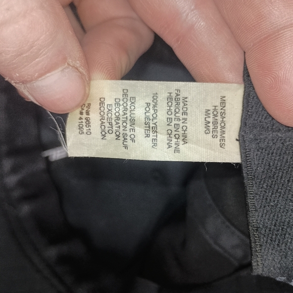 Under Armour White Athletic Hat Essential Accessory - Picture 8 of 15